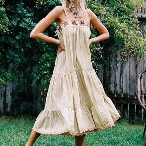 EUC Chasing Unicorns Prairie Wind Midi Sundress Size XS